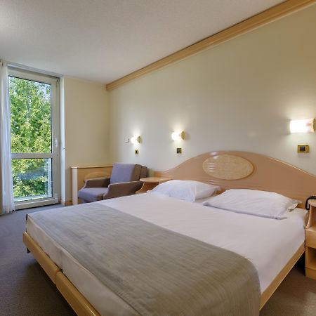 פורץ Hotel Istra Plava Laguna מראה חיצוני תמונה