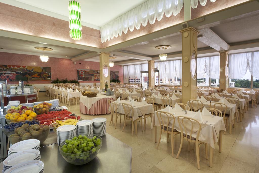 פורץ Hotel Istra Plava Laguna מראה חיצוני תמונה