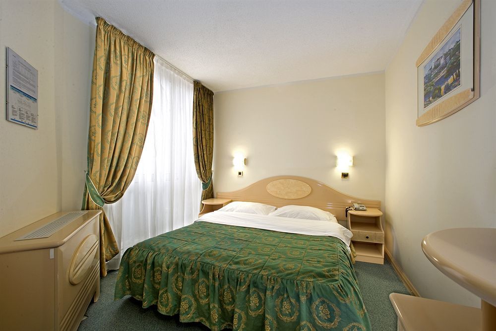 פורץ Hotel Istra Plava Laguna מראה חיצוני תמונה