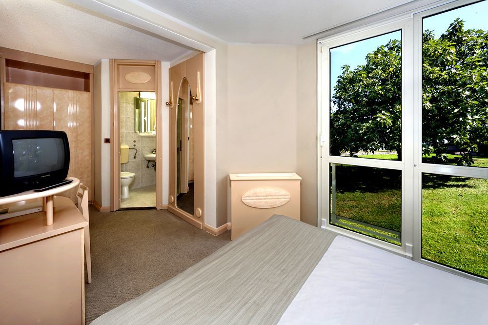 פורץ Hotel Istra Plava Laguna מראה חיצוני תמונה