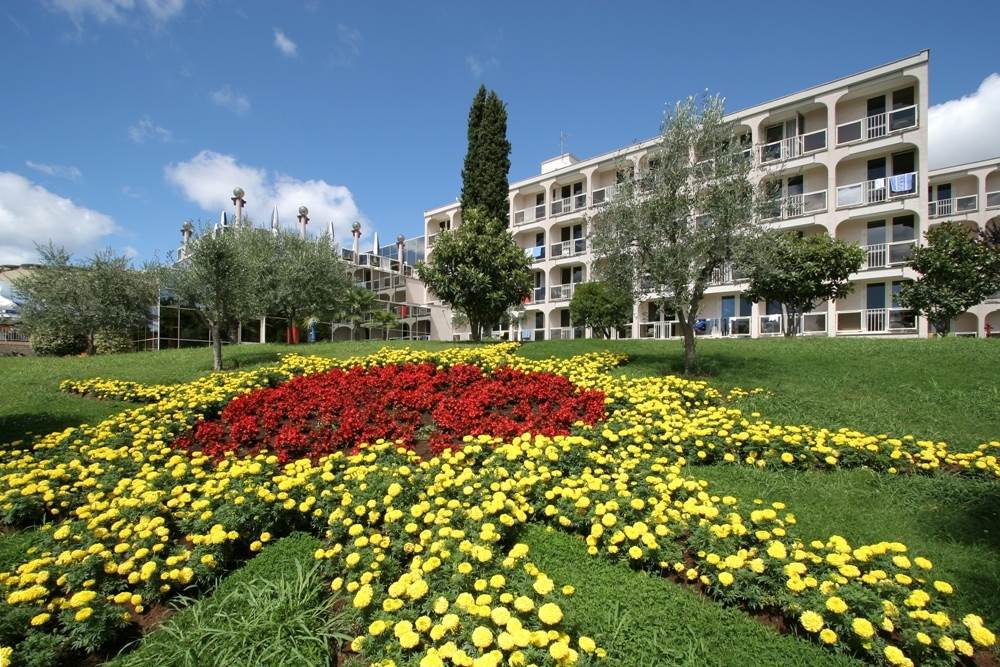 פורץ Hotel Istra Plava Laguna מראה חיצוני תמונה